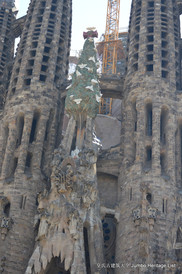 巴塞罗那游记图片] 第500回：西班牙圣家族教堂，承袭高迪怪诞陆离