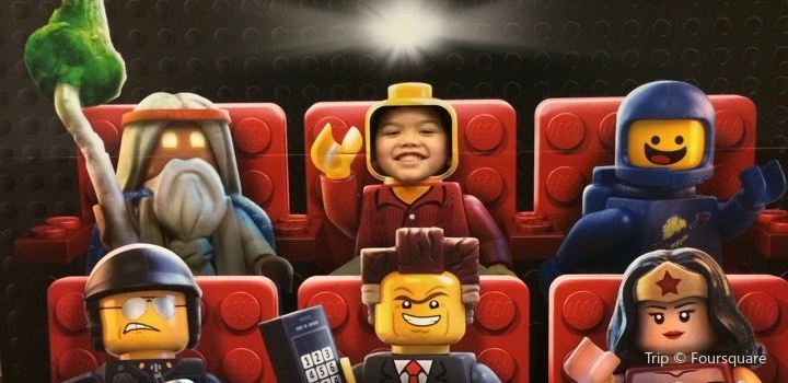 Amc Victoria Gardens 12 Tickets Deals Reviews Family Holidays