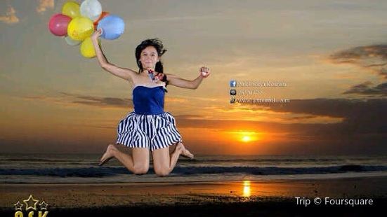 Nyanyi Beach