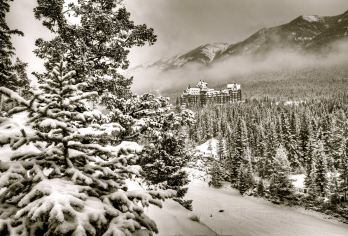 加拿大卡尔加里-班夫国家公园+露易丝湖+惊奇角+弓河瀑布包车【专享客服一对一安全全程行程】