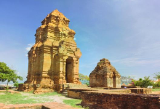 占婆塔 PoSahlnu景点图片