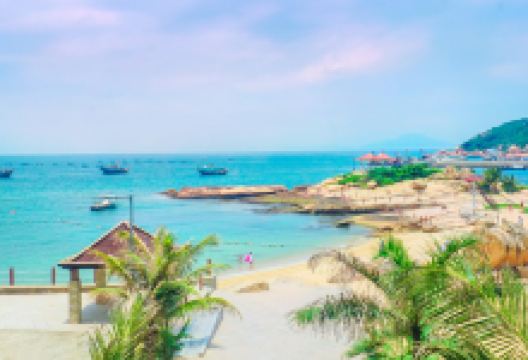 伶仃沙滩景点图片