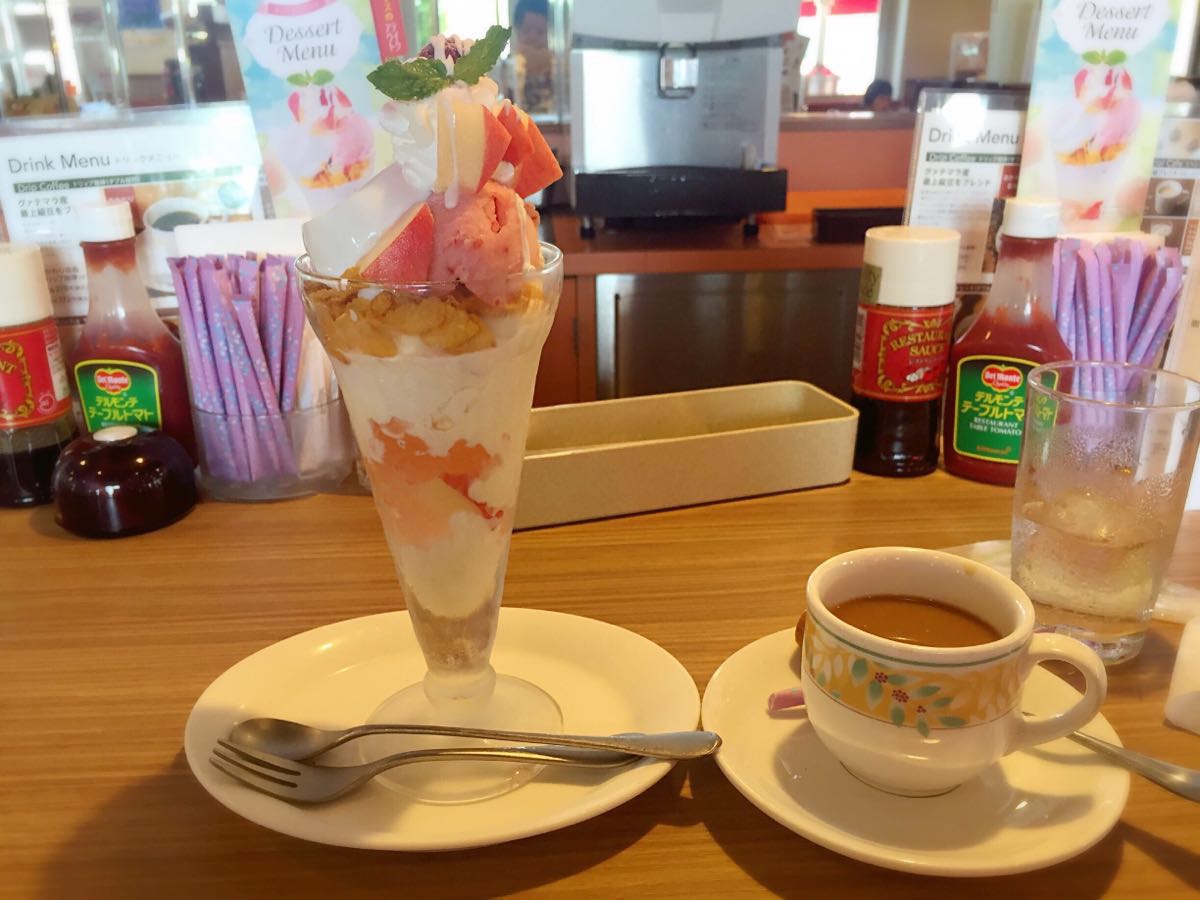 Denny's Yamanakako餐厅图片