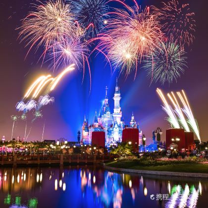 上海迪士尼（Disney）+杭州+乌镇4日3晚跟团游