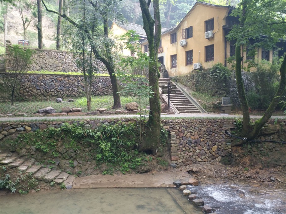 灵佑禅寺