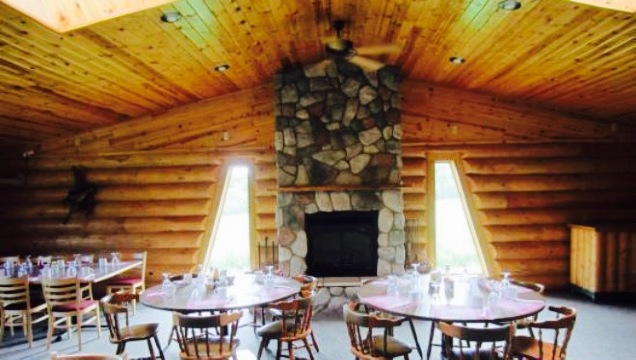 Fish Tales Bar & Grill