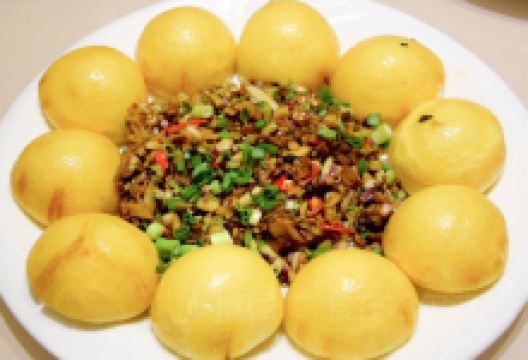 老码头黑皮肘子锅包肉(赣水路店)美食图片