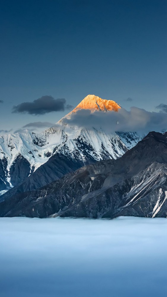 康定雪山