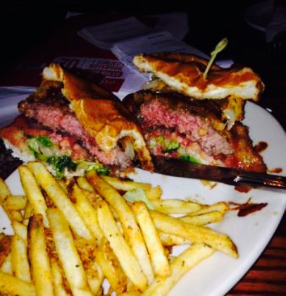 Recovery Sports Grill餐厅图片