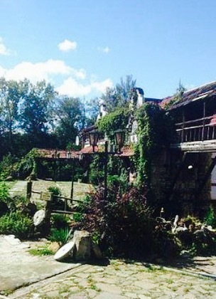 Belovodye Restaurant