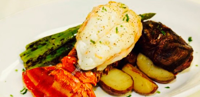 Hudsons on the Mile Freeport NY餐厅图片