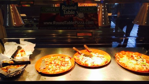 Round Table Pizza餐厅图片