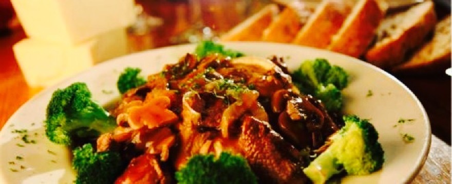 Chelos Hometown Bar & Grill餐厅图片