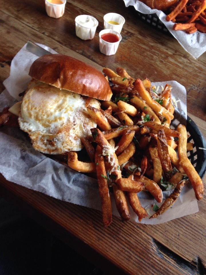 Dempsey's Burger Pub餐厅图片