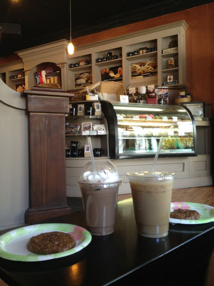 Dolce Bakery & Coffee Shop