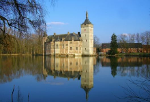 Wagenhuis Kasteel van Horst美食图片