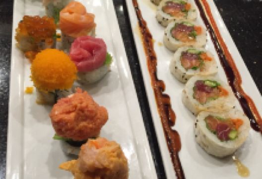 Kabuki Japanese Restaurant美食图片