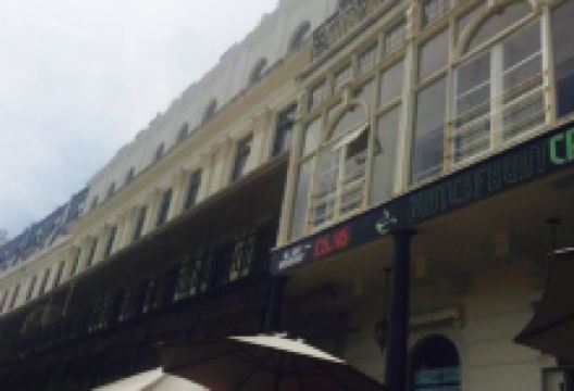 The Waterfront Bar & Lounge美食图片