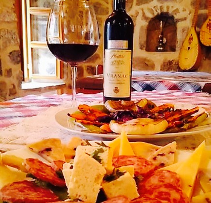 Villa Gjecaj Restaurant餐厅图片