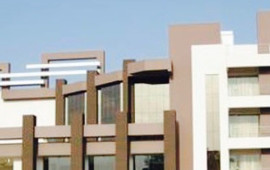 Utkal Continental - Cliff Roof Top Bar