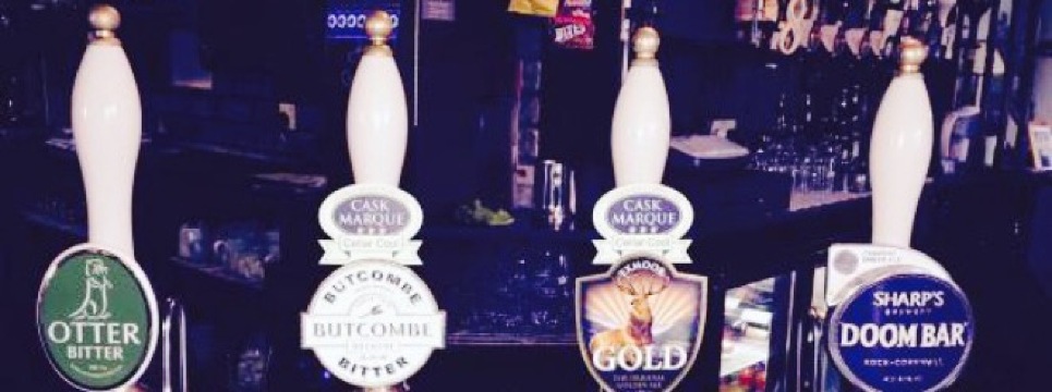 Half Moon Inn餐厅图片