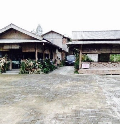 Pondok Makan Lereng Merbabu