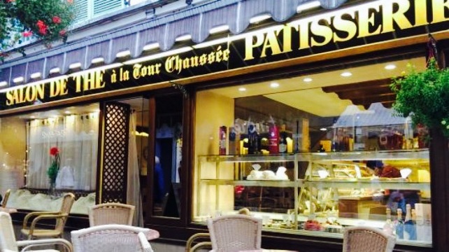 A La Tour Chaussee餐厅图片