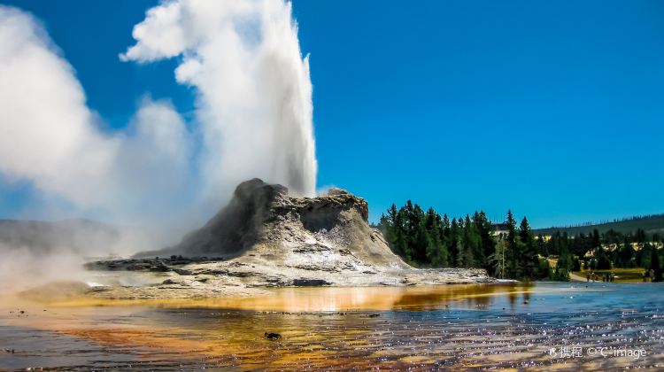 8-Day Yellowstone National Park Tour from Los Angeles · Lake Tahoe, Grand Teton National Park, Lower Antelope Canyon, Grand Canyon National Park and Las Vegas