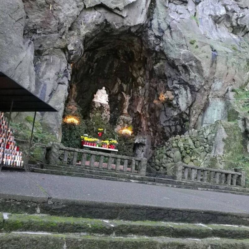 The Grotto Travel Guidebook Must Visit Attractions In