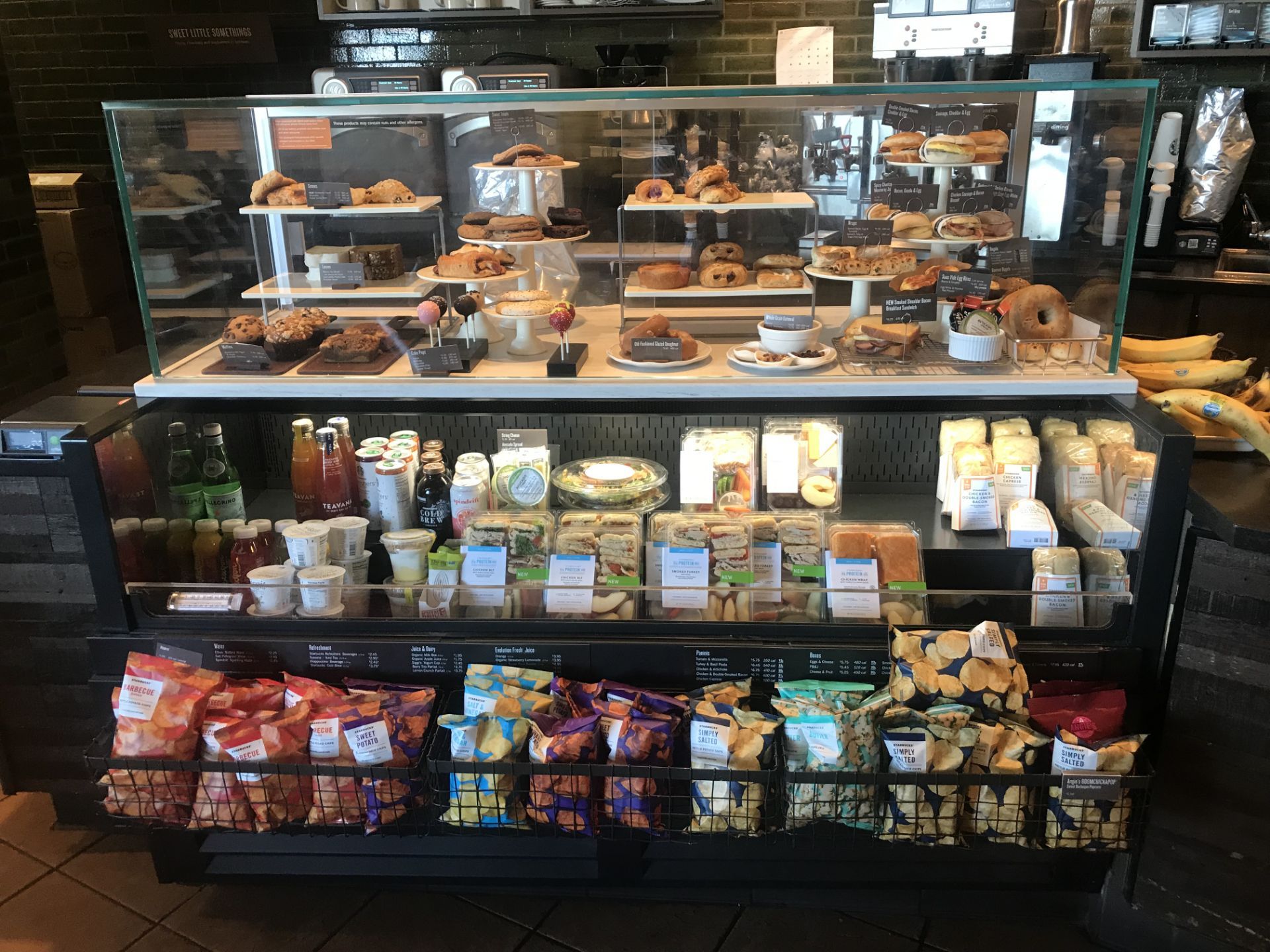 Starbucks餐厅图片