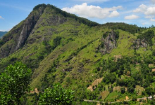 埃拉岩景点图片