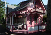 Martha's Vineyard Camp Meeting Association Cottage Museum景点图片