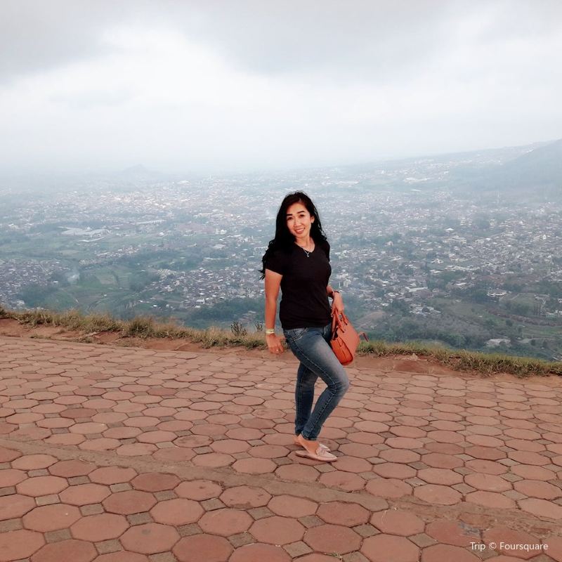 Wisata Paralayang Travel Guidebook Must Visit Attractions