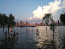 汉口江滩-武汉-YoYo_0S9B9V3M