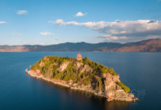 江川抚仙湖孤山风景区景点图片