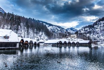 奥地利萨尔茨堡往返拉姆绍+鹰巢+国王湖+魔法森林一日游【萨尔茨堡周边一日游[拉姆绍希特勒行宫郊游+中文司导+独立包车+行程灵活]】