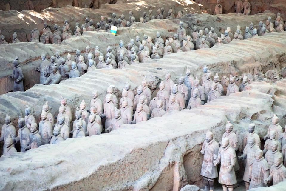 Xi'an's Ancient Walls and Peaks