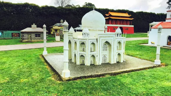 塔斯馬澤亞及小人國村