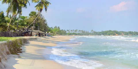 亭可馬利Uppuveli海灘