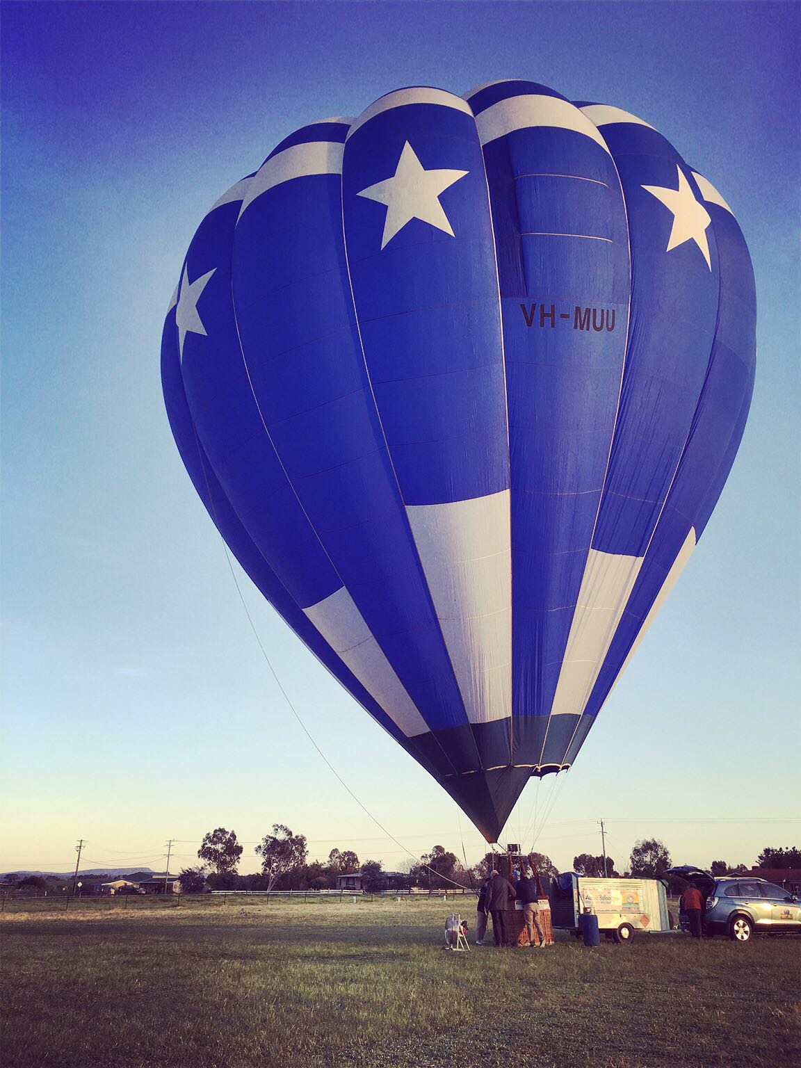 热气球高空俯瞰那绵延万里的油菜花田（澳大利亚）