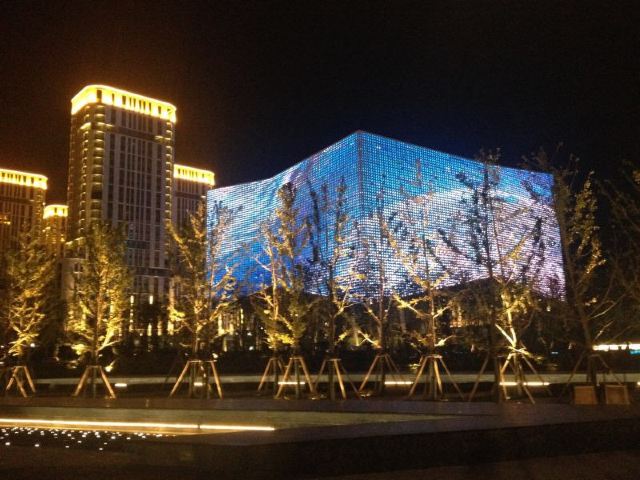 Xuanwu Lake