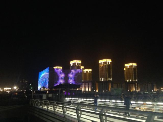 Xuanwu Lake