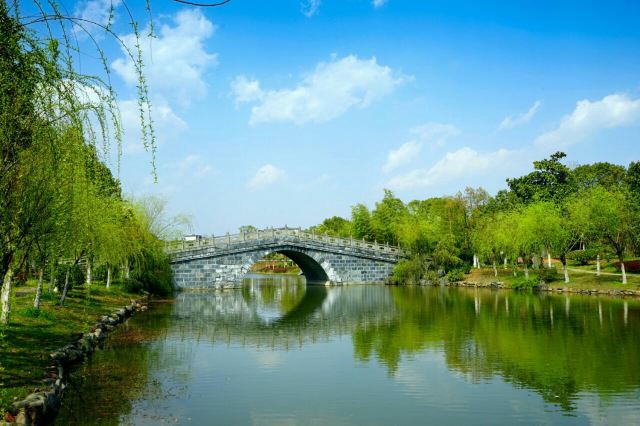Bao's Garden of Tangyue Arch Group