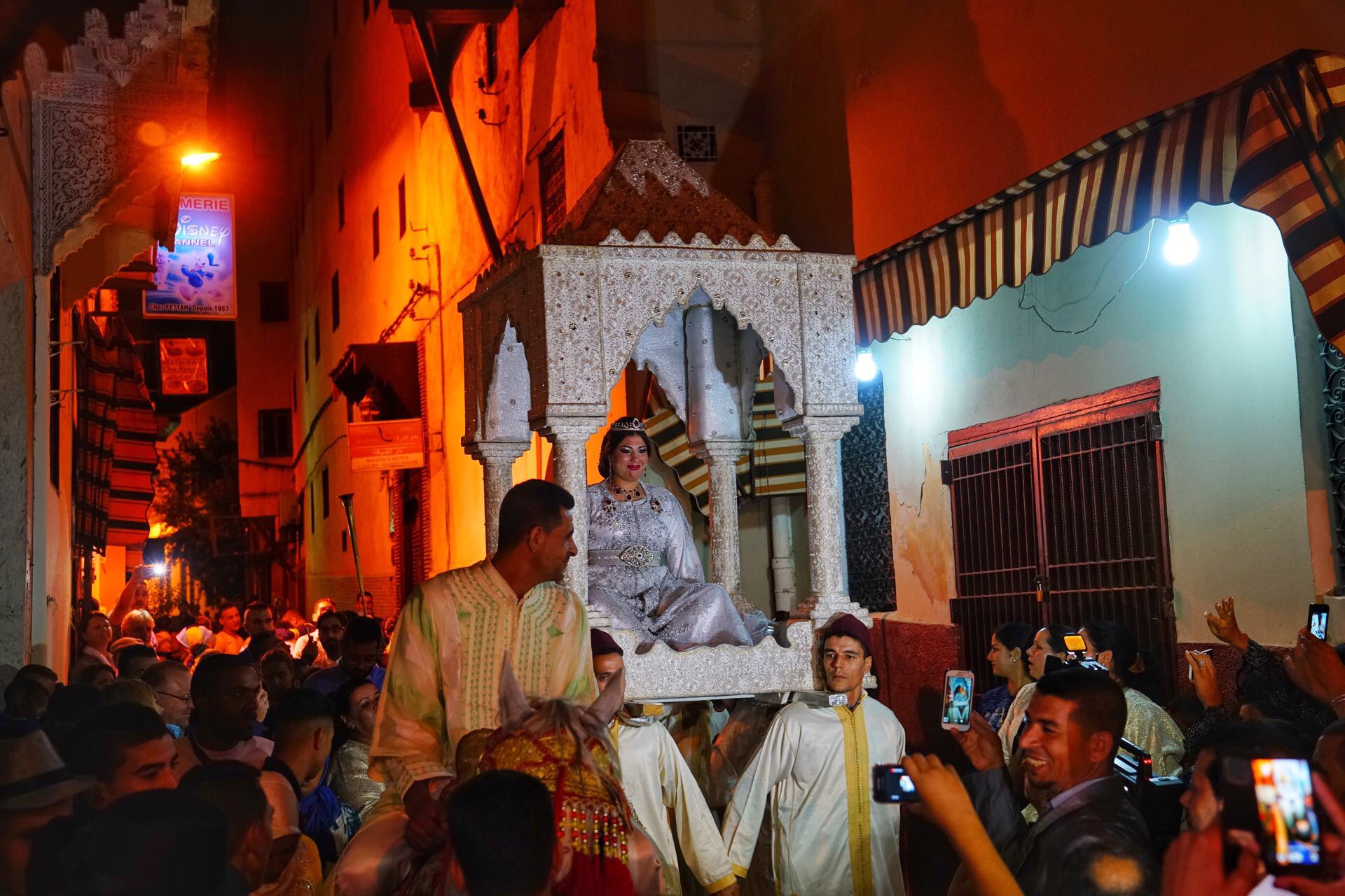 #向往的生活 偶遇摩洛哥伊斯兰婚礼