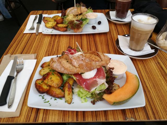 Paludan Bog & Café