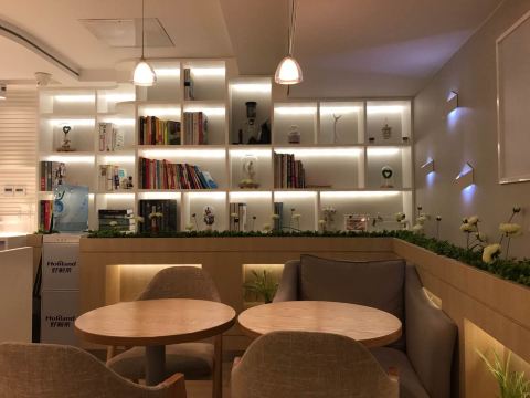 Gallery 4