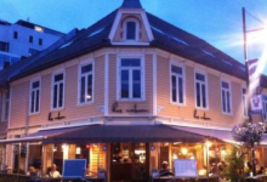 Hos Naboen美食图片