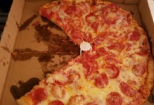 A Pizza and More美食图片