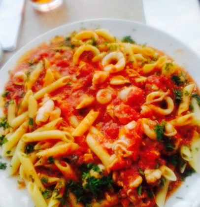 Nina's Pizzeria & Restaurant