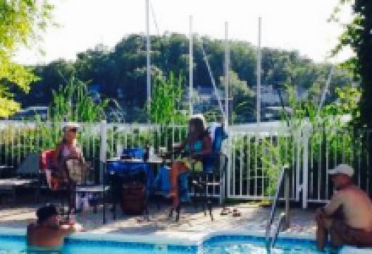 LakeSide Cafe at Ozark Yacht Club美食图片